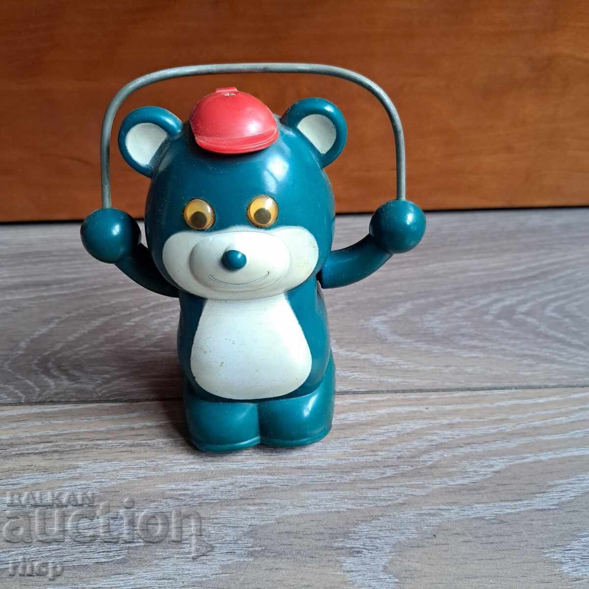 Мече стара играчка с батерии Мече стара играчка с батерии