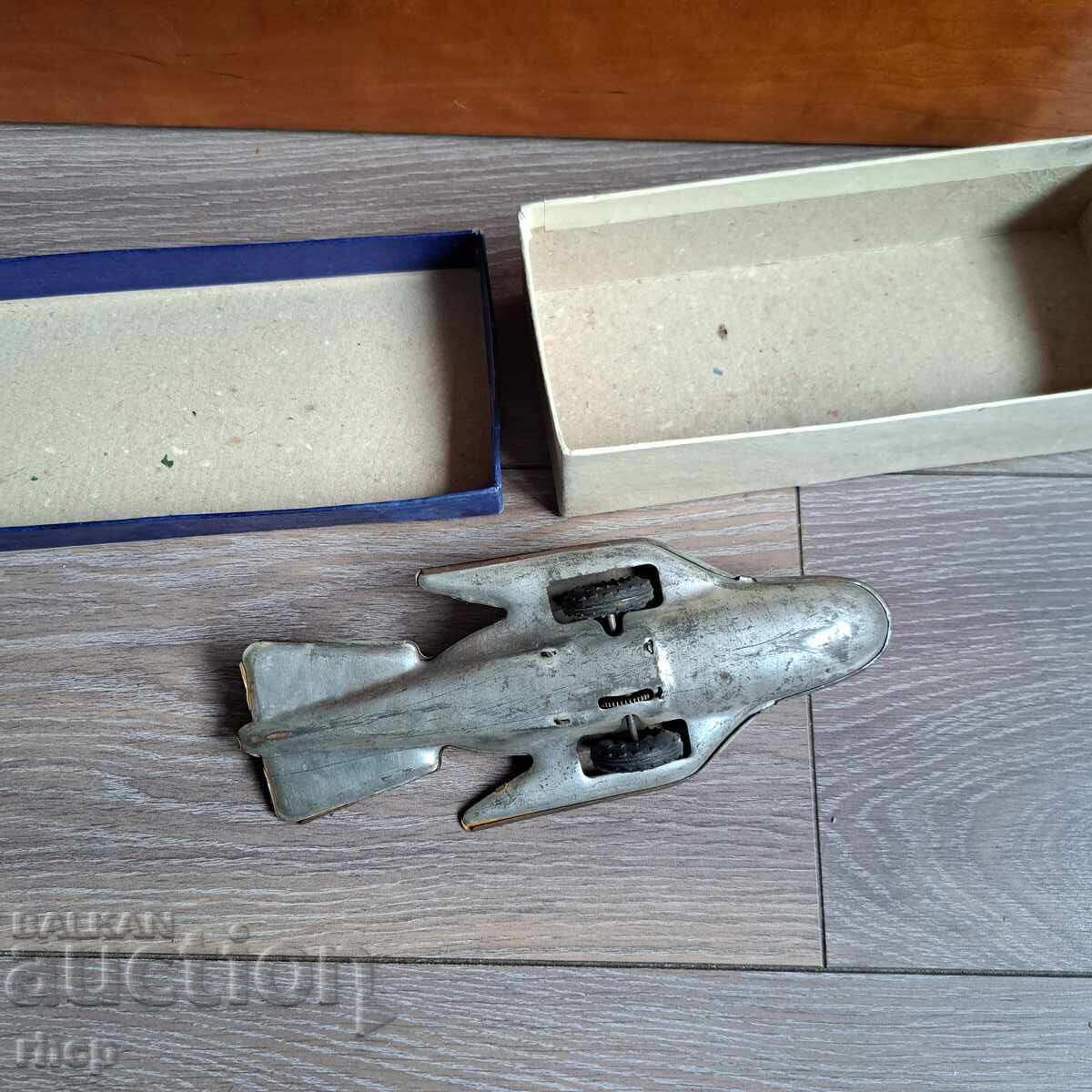 Delivery of Old metal toy airplane, Bulgarian DIP Metal products Delivery of Old metal toy airplane, Bulgarian DIP Metal products
