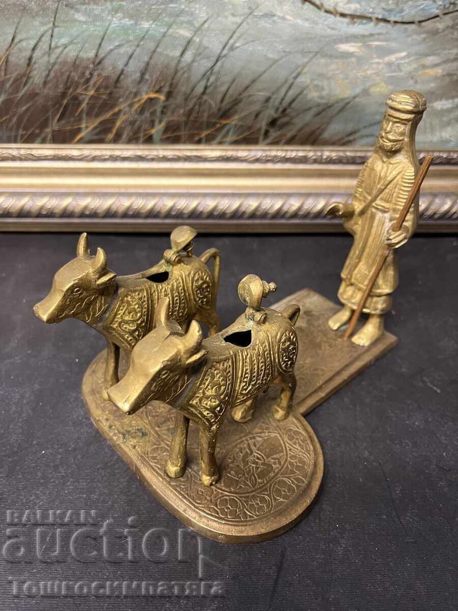 Аукцион Колекционерска,бронзова мастилница или маслена лампа