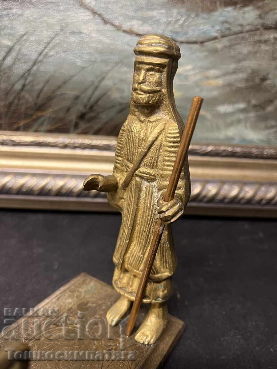 Доставка на Колекционерска,бронзова мастилница или маслена лампа