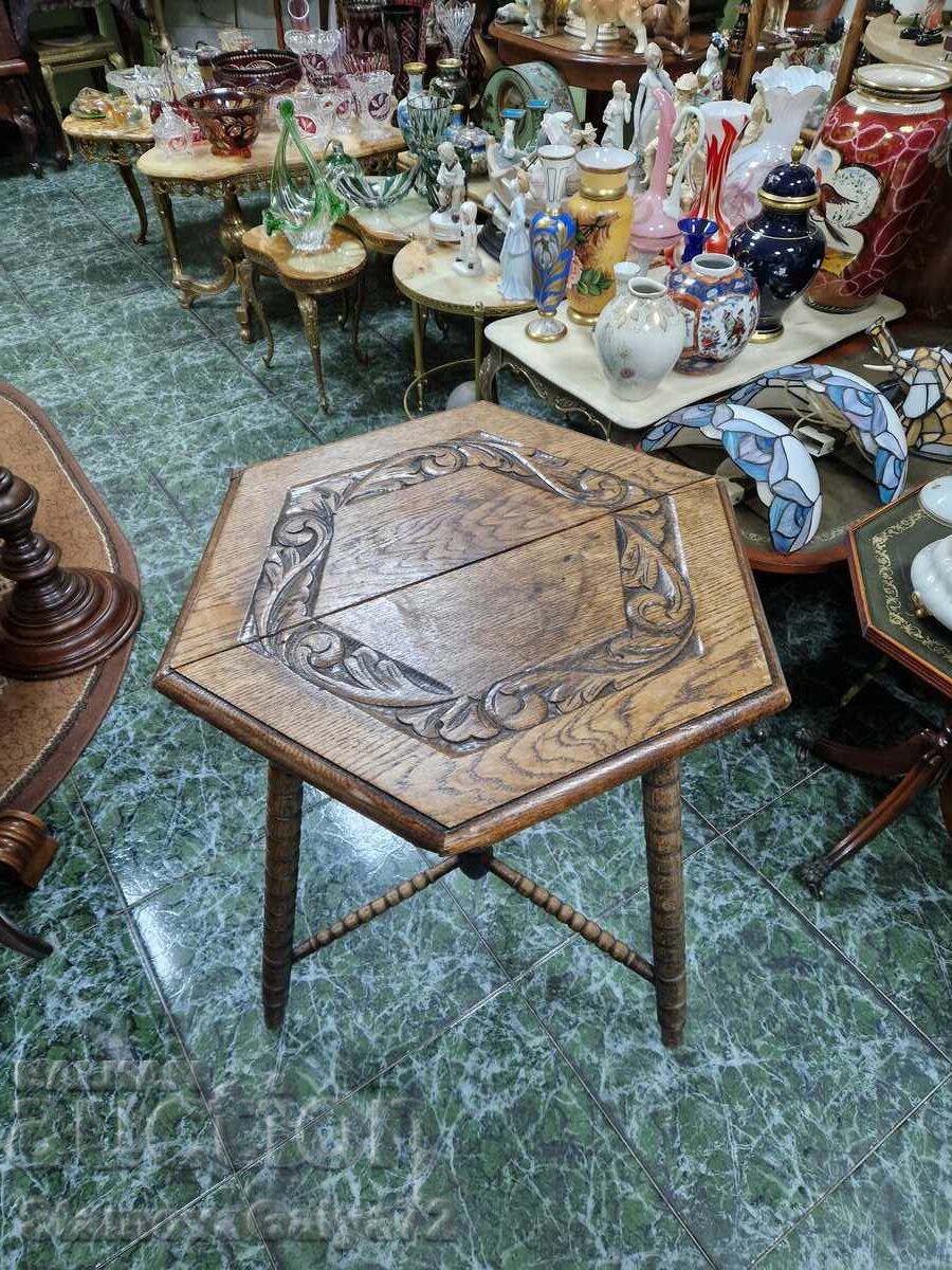 Licitație Măsuță olandeză antică din lemn, sculptată, superbă