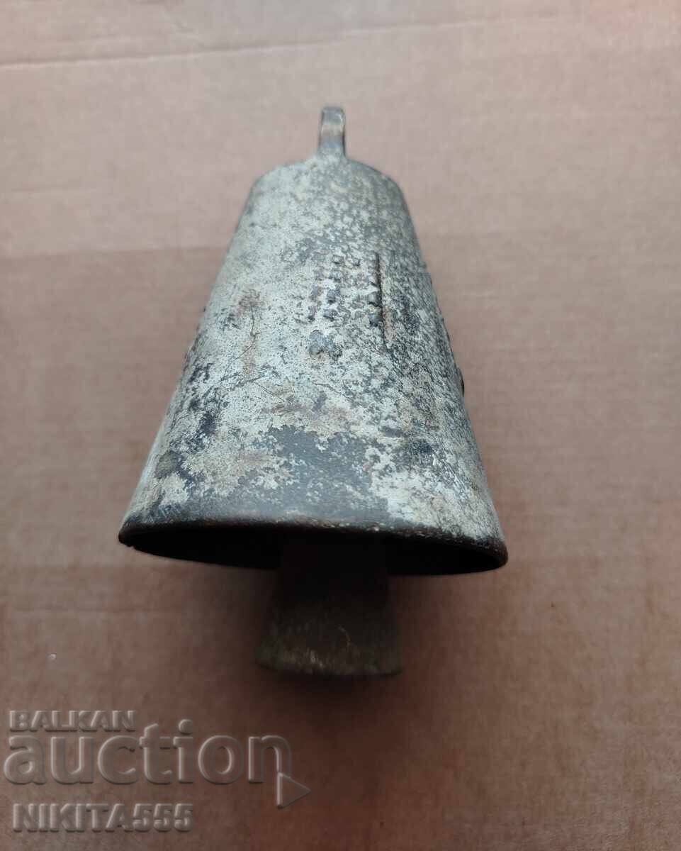 Παλιά αναβίωση chan, clapper, bell, bell, tumbler με τιμή € 38.00 | 74.32 BGN