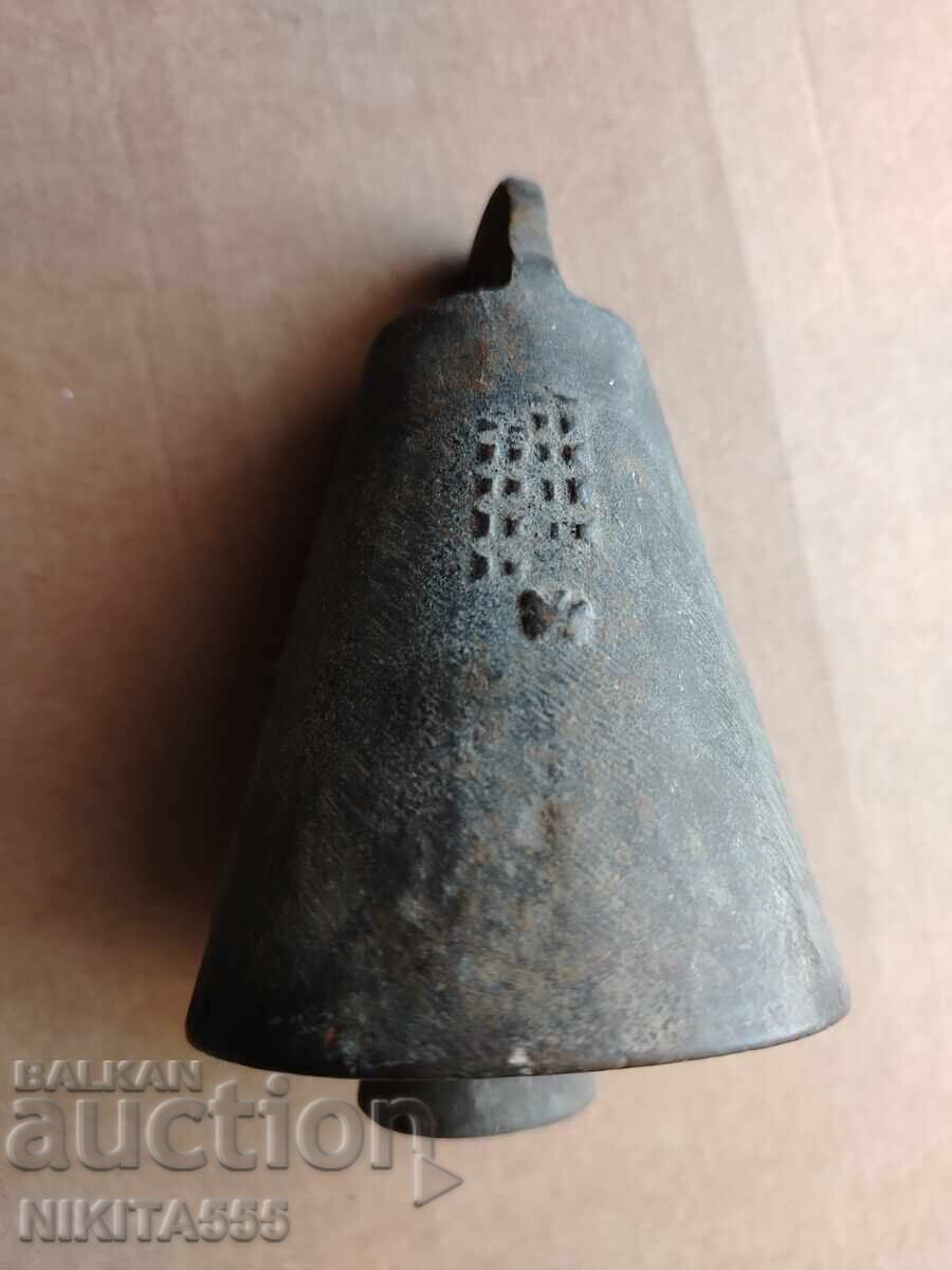 Παλιά αναβίωση chan, clapper, bell, bell, tumbler