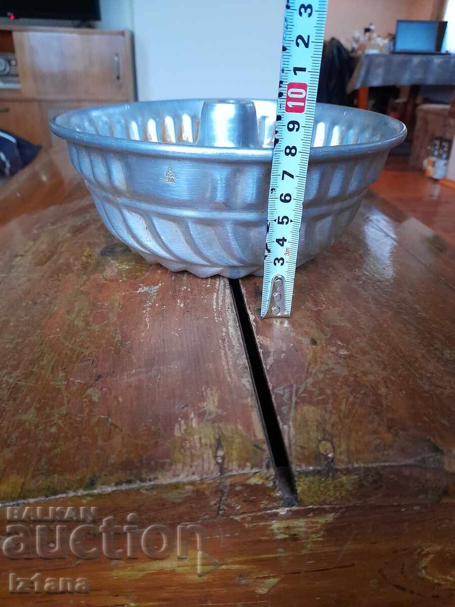 Δημοπρασία Αλουμινένια φόρμα για κέικ Δημοπρασία Αλουμινένια φόρμα για κέικ