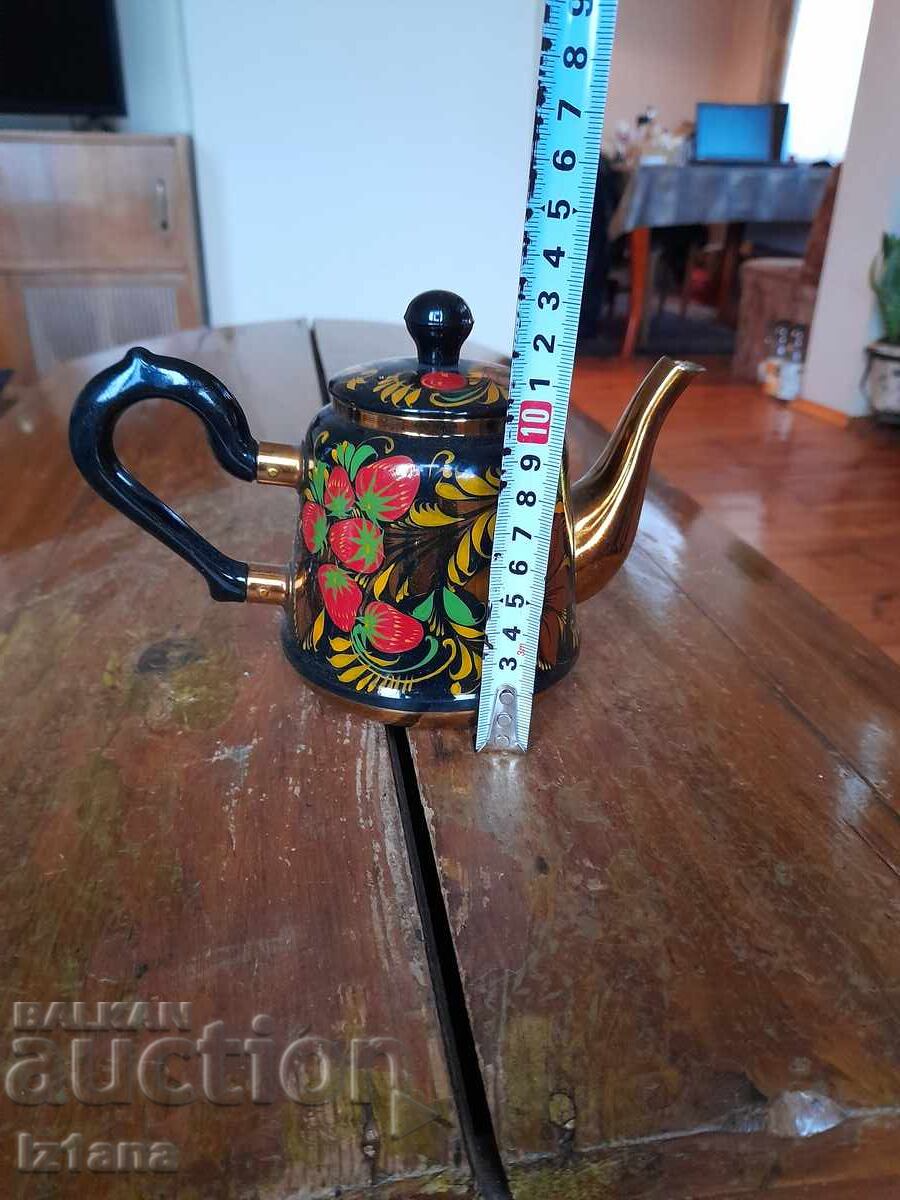 Auction  Old aluminum teapot