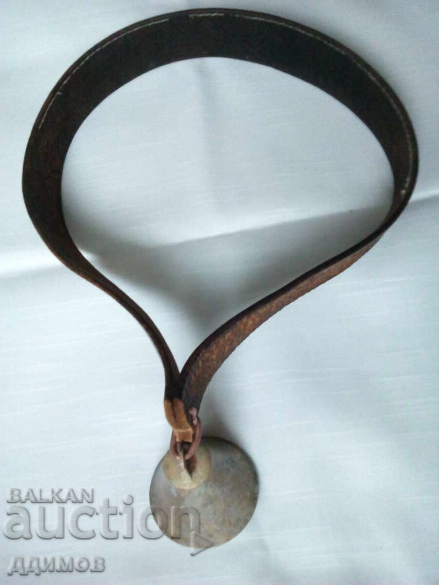 Vechi ceaun de bronz cu cercuri - 6