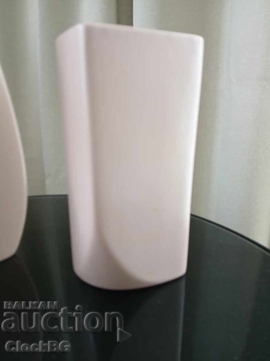 Ceramică Flora, design de Jeroen Bechtold (Olanda) cu preț € 99.00 | 193.63 BGN