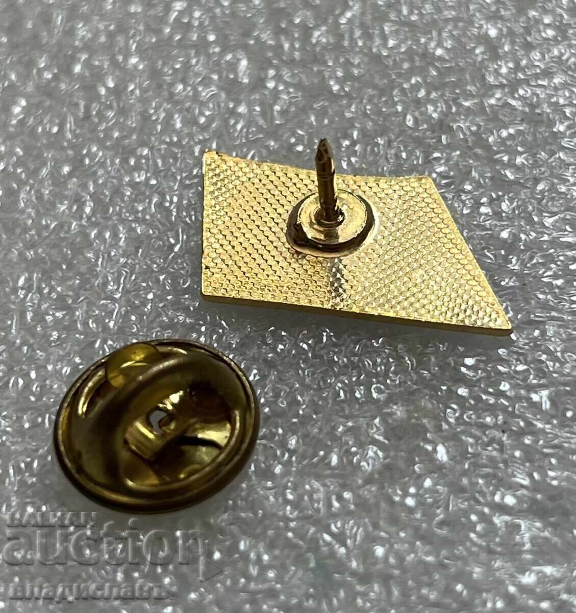 значка Авиокомпания AOM FRANCE с цена € 12.50 | 24.45 лв.