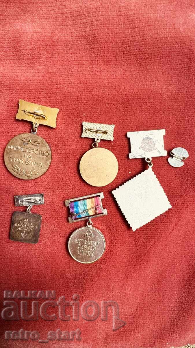 Delivery of Medals lot