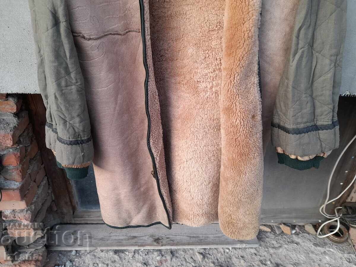 Livrarea Căptușeală veche din piele naturală