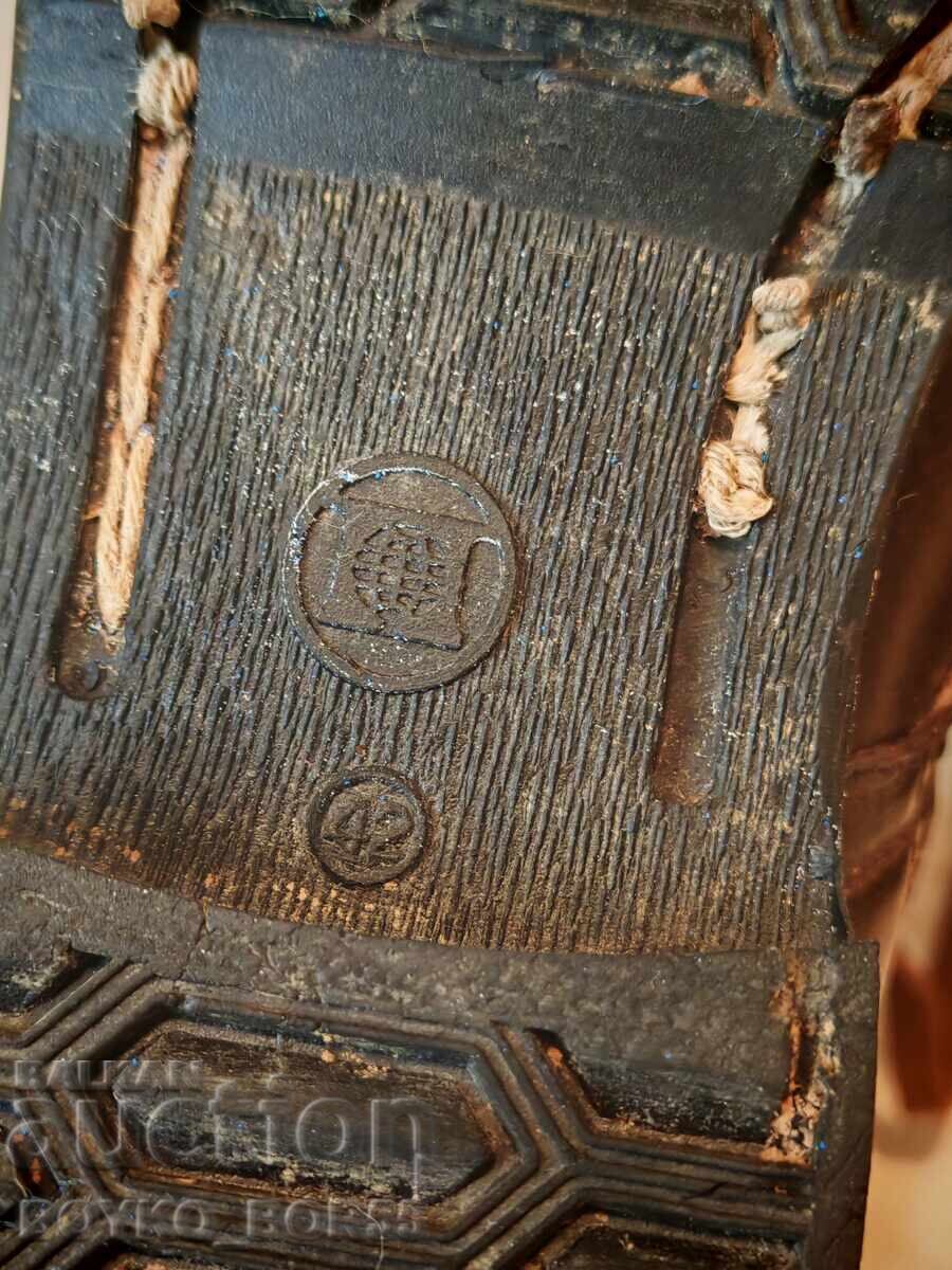 Delivery of Bulgarian Military Officer's Social Shoes Chepitsi Delivery of Bulgarian Military Officer's Social Shoes Chepitsi