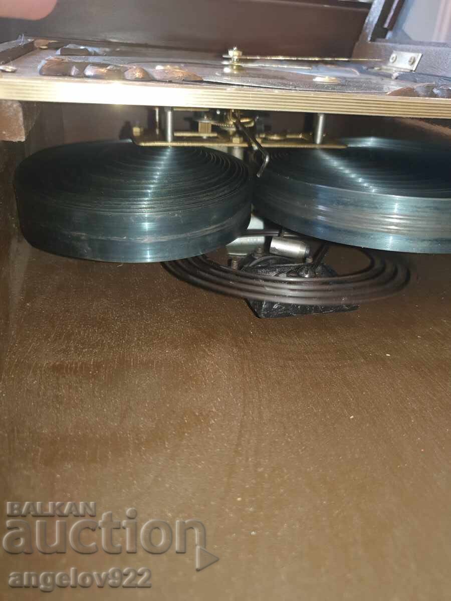 Παράδοση 31ήμερο επιτοίχιο ρολόι PRESIDENT ΛΕΙΤΟΥΡΓΙΚΟ Παράδοση 31ήμερο επιτοίχιο ρολόι PRESIDENT ΛΕΙΤΟΥΡΓΙΚΟ