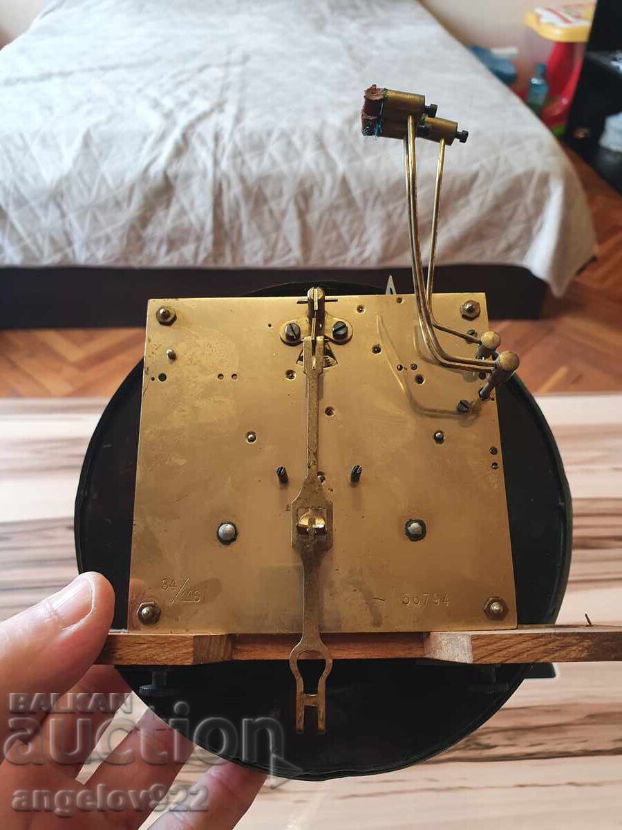 Παράδοση Όμορφο ρολόι τοίχου ΛΕΙΤΟΥΡΓΕΙ