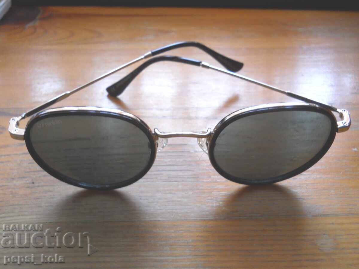 Delivery of Sunglasses "D.Franklin"