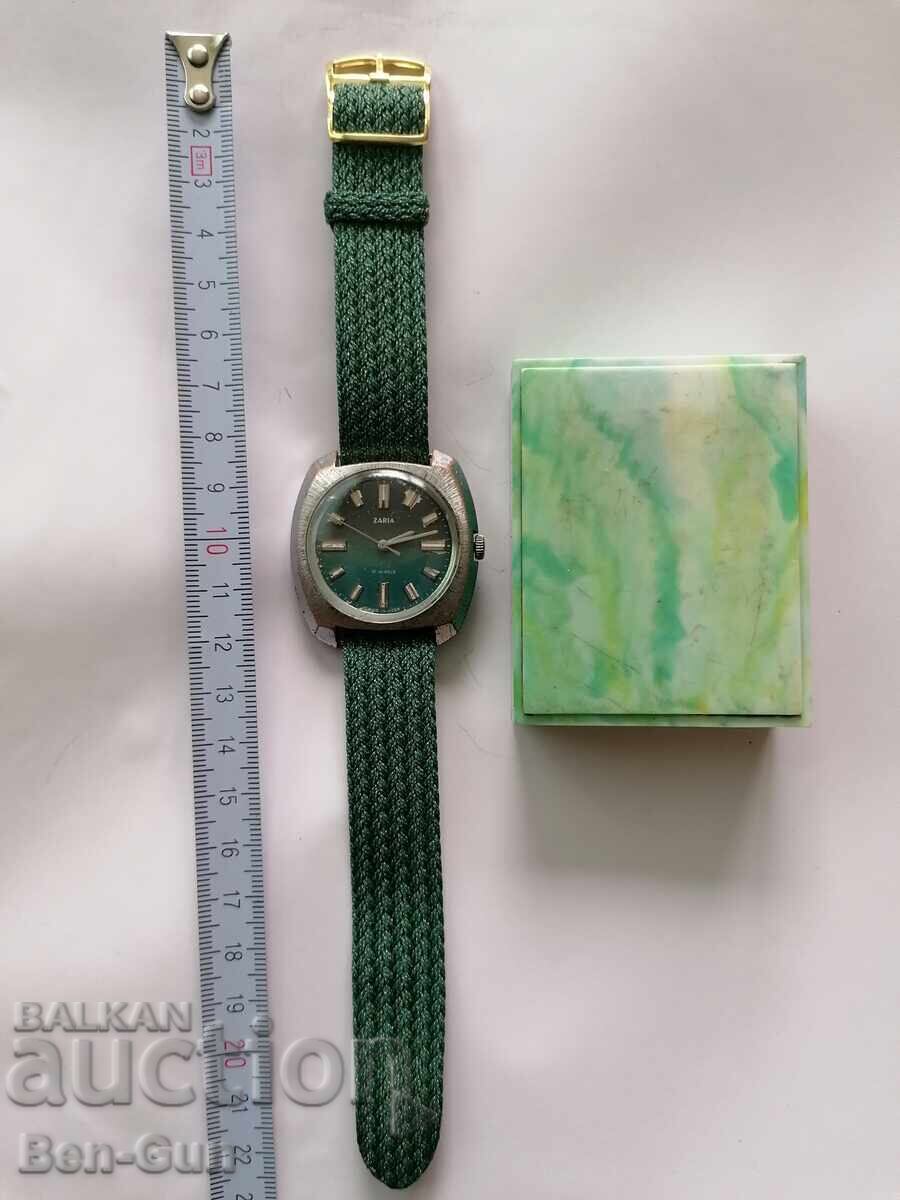 Ceas mecanic, sovietic, de mână "Zaria"