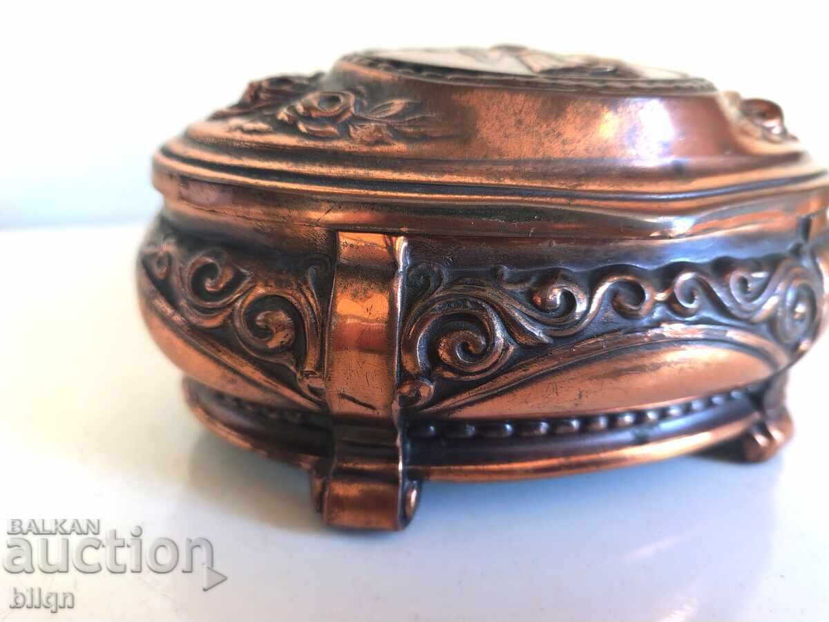 Minunată cutie veche germană din bronz - cupru pentru bijuterii - 5