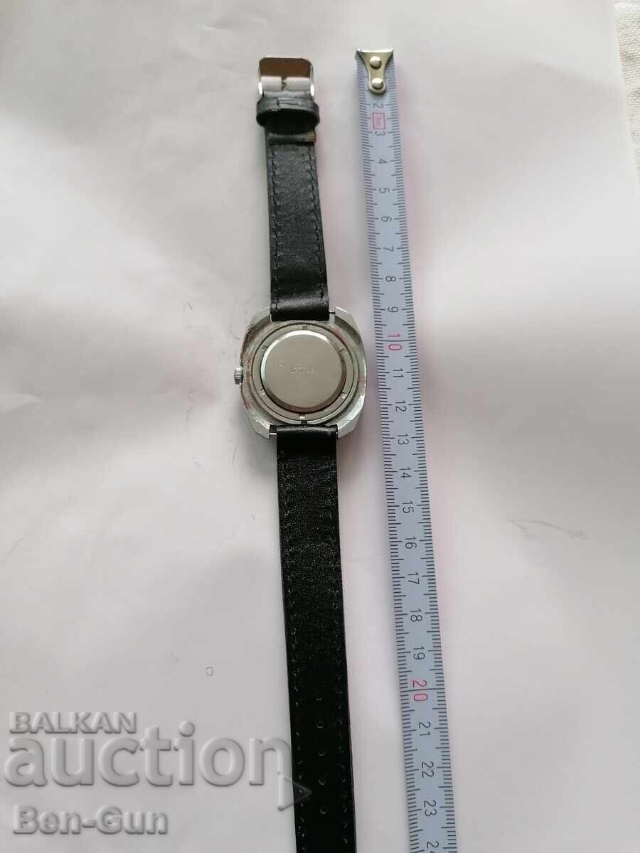 Livrarea Ceas mecanic sovietic de mână