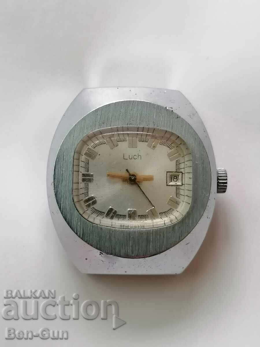 Livrarea Ceas mecanic sovietic de mână