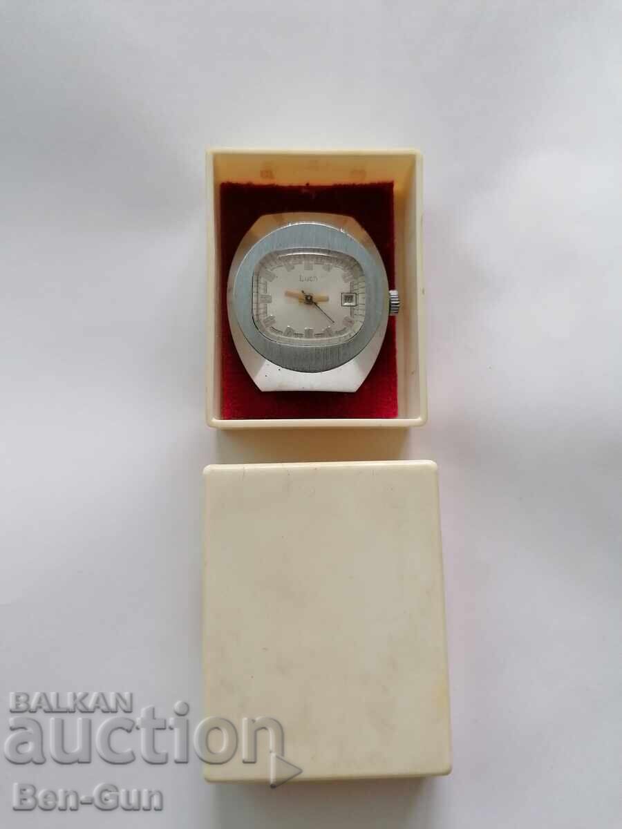 Ceas mecanic sovietic de mână - 5