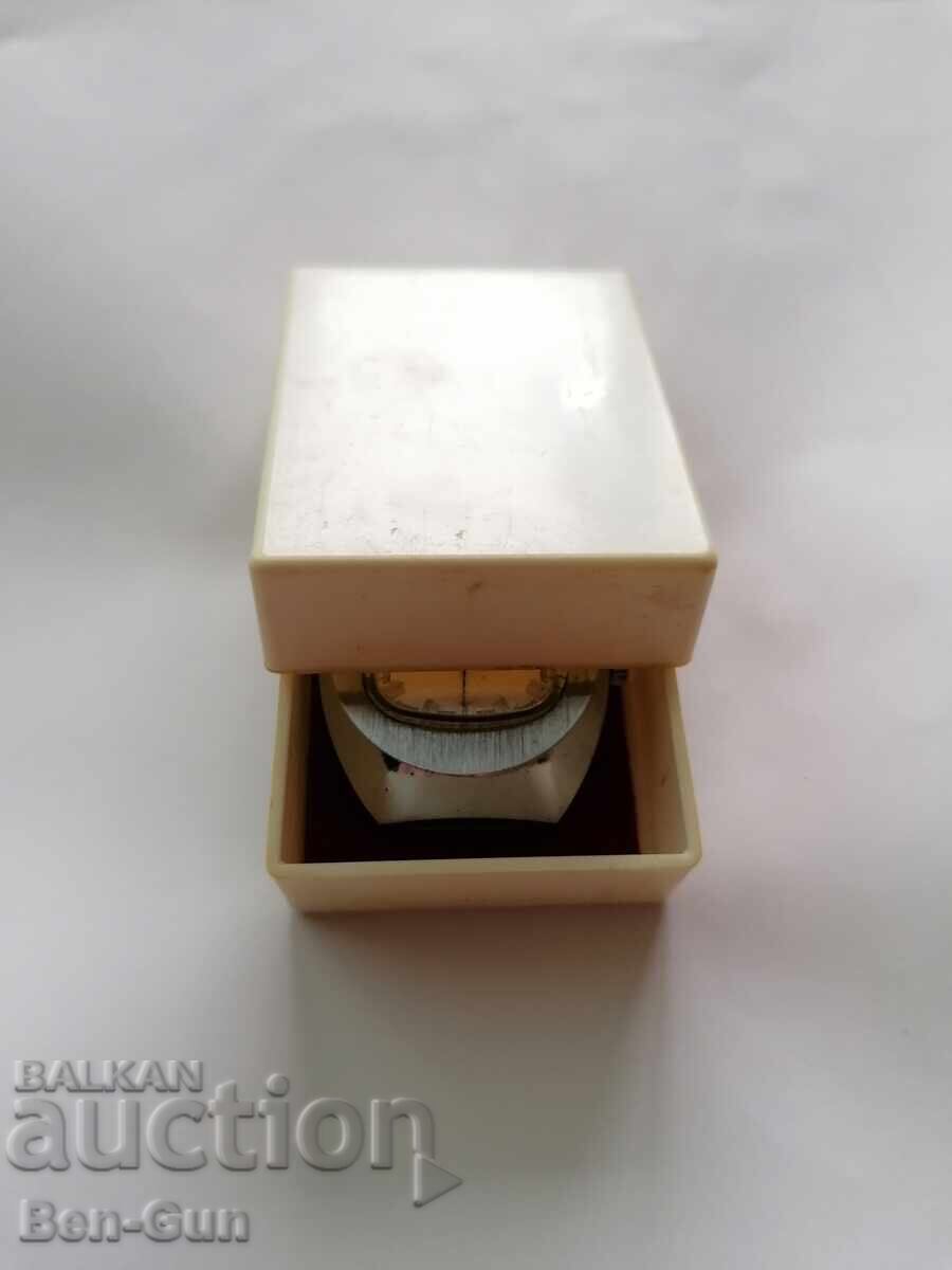 Ceas mecanic sovietic de mână - 7