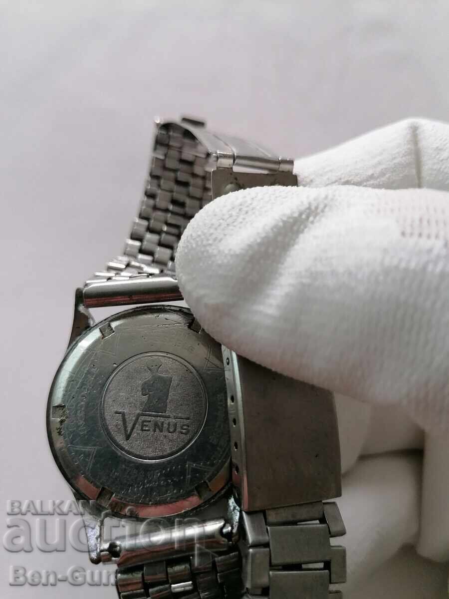 Livrarea Ceas mecanic, de mână