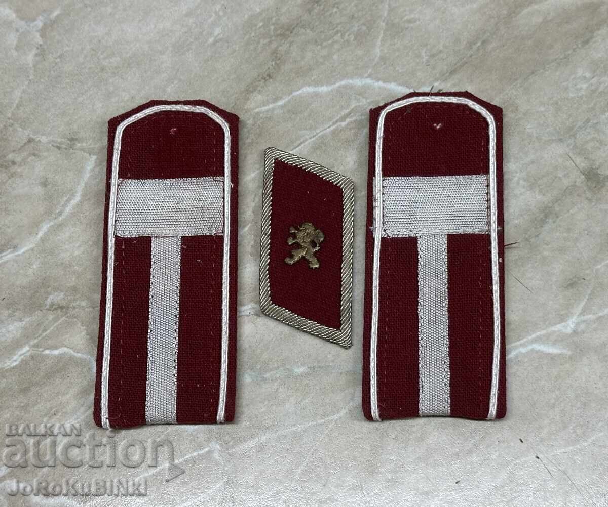 LOT Insigne "Miliție" - Grad de Ofițer și Stea cu preț € 5.00 | 9.78 BGN