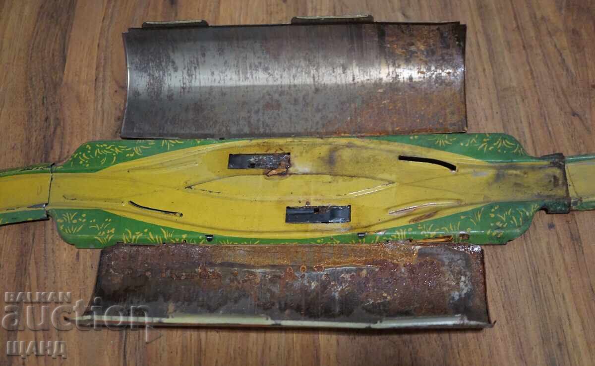 Vechi tren metalic mecanic cu tunel - 5