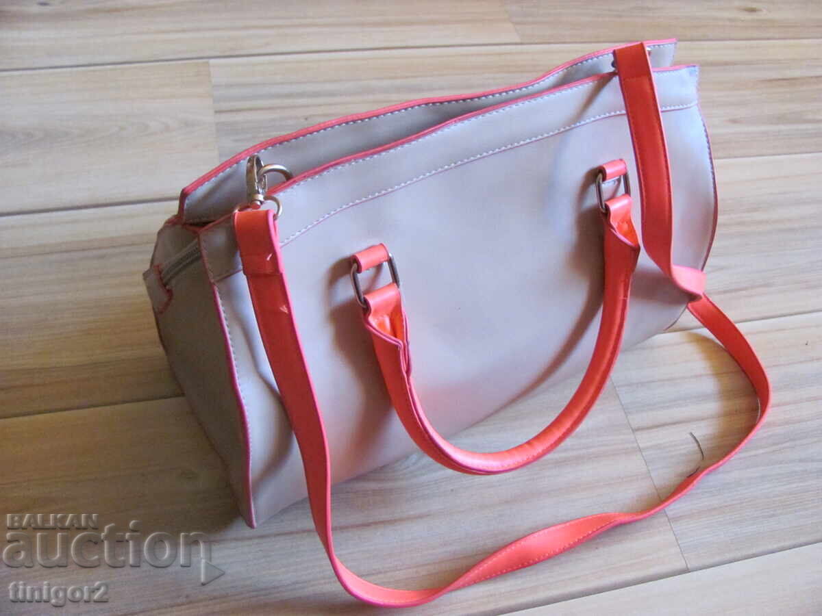 Γυναικεία τσάντα STRADIVARIUS 35x25x16εκ