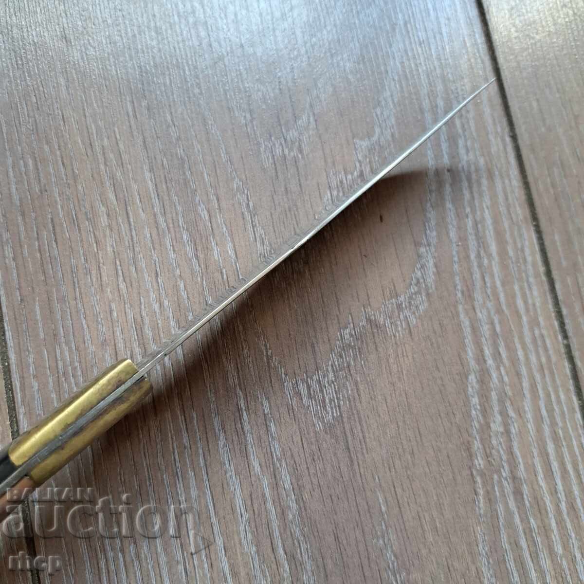 Livrarea Cuțit de vânătoare vechi de maestru Livrarea Cuțit de vânătoare vechi de maestru