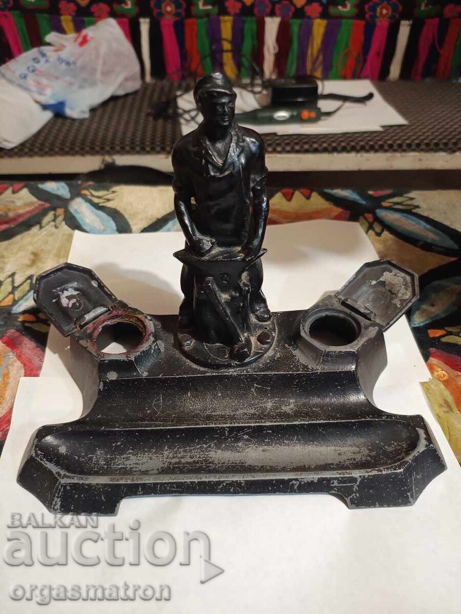 Veche Călimară Racho Kovacha cu preț € 50.00 | 97.79 BGN Veche Călimară Racho Kovacha cu preț € 50.00 | 97.79 BGN