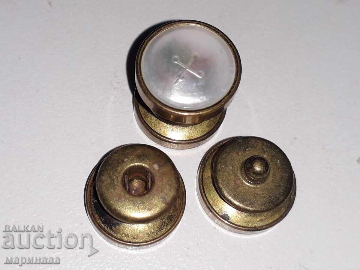 Licitație VINTAGE MÂNERE. BRONZ, SIDEF