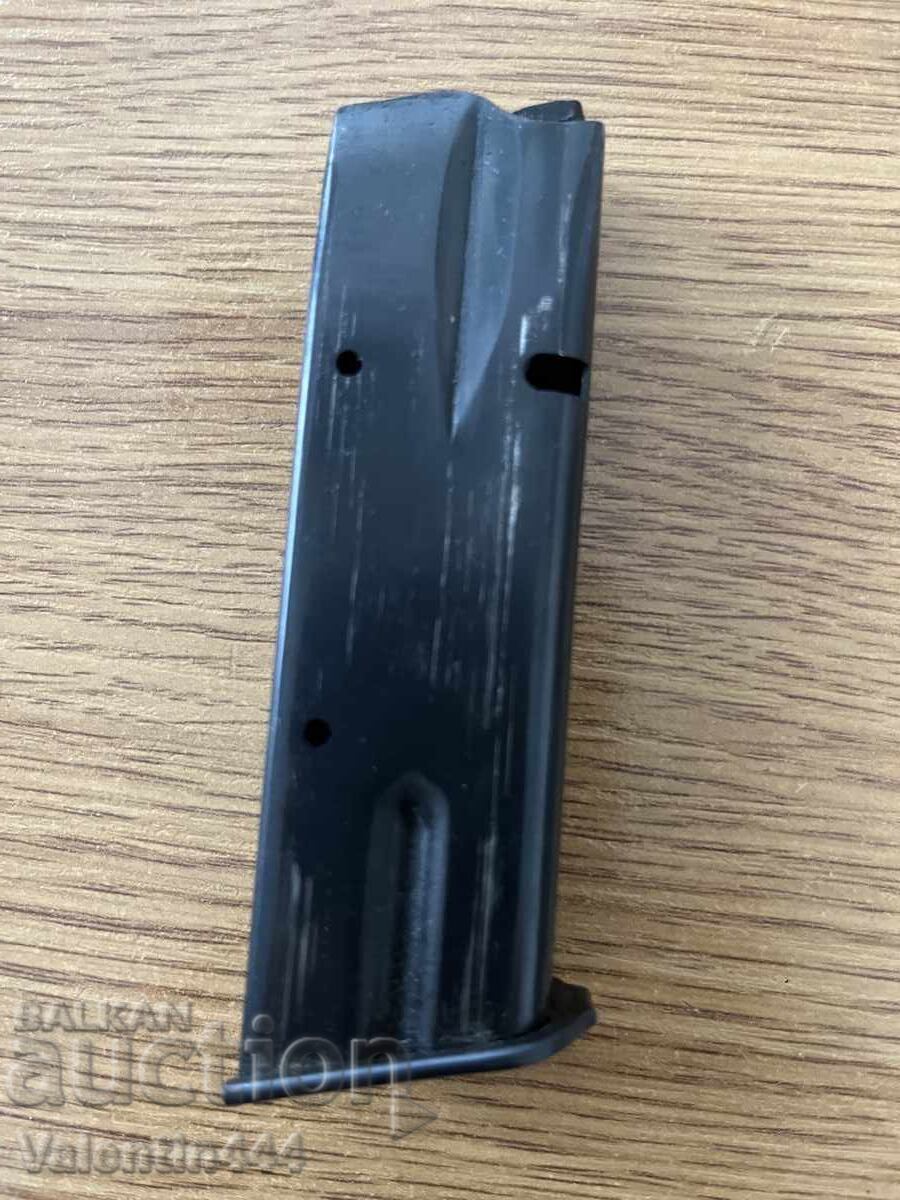 Încărcător pistol "ARKUS - 94", cal. 9x19mm cu preț € 40.00 | 78.23 BGN