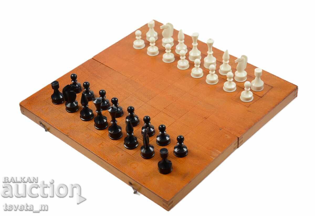 Chess and backgammon, Wood - 34.5 x 34.5cm