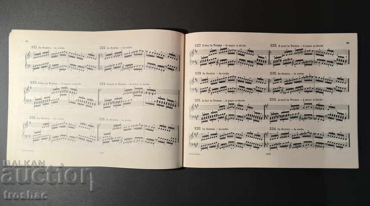 Παλαιό Βιβλίο Μουσικών Παρτιτούρων από Γνωστούς Συνθέτες - 5