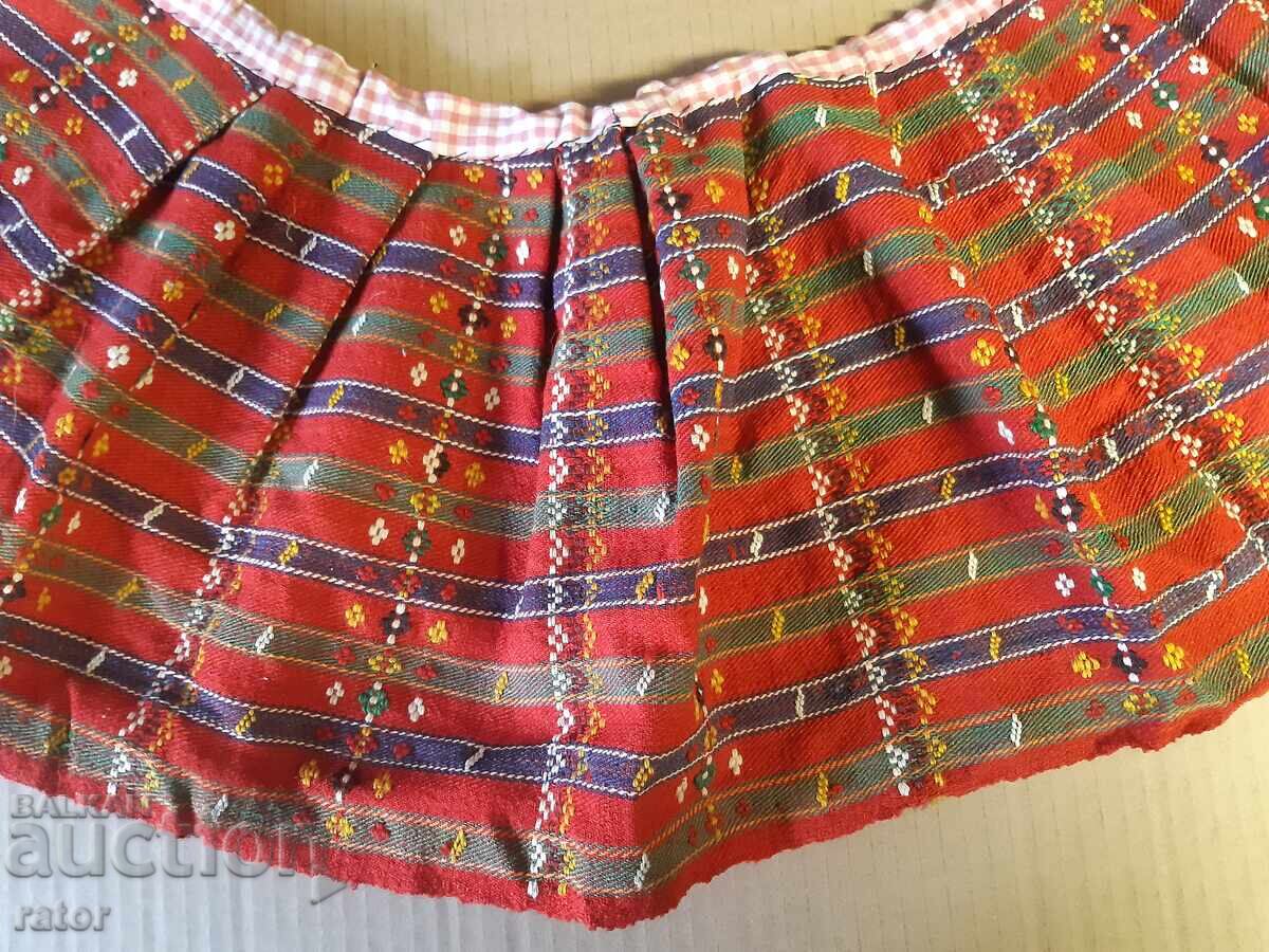 Licitație Autentic brânar, lână, pișmal. Costum popular