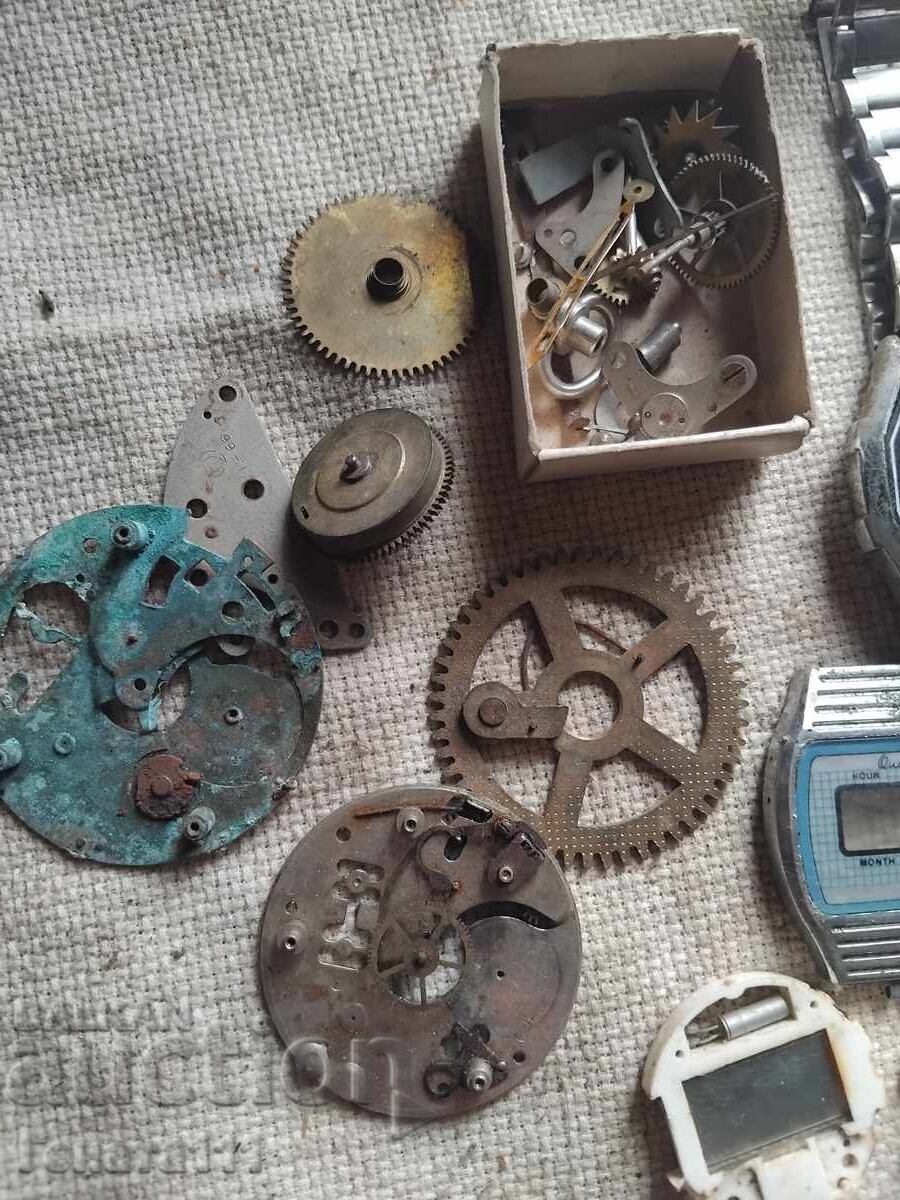 Доставка на Лот часовници за части Доставка на Лот часовници за части