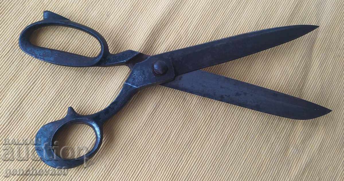 Old large SOLINGEN scissors - ROBERT•SCHAAF with price € 70.00 | 136.91 BGN