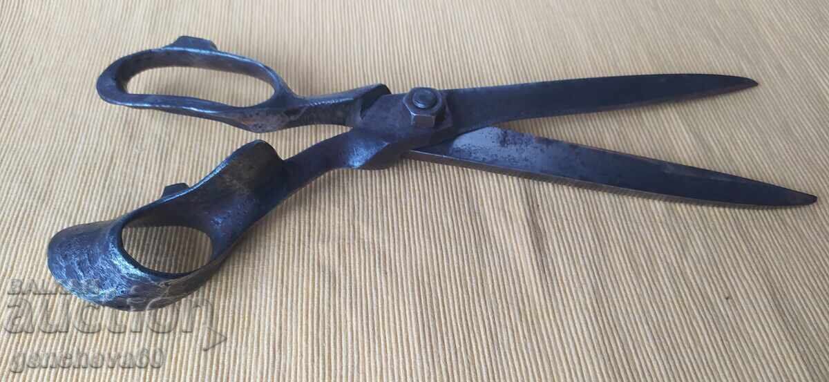 Antique Master Tailor's Scissors with price 70.00 €