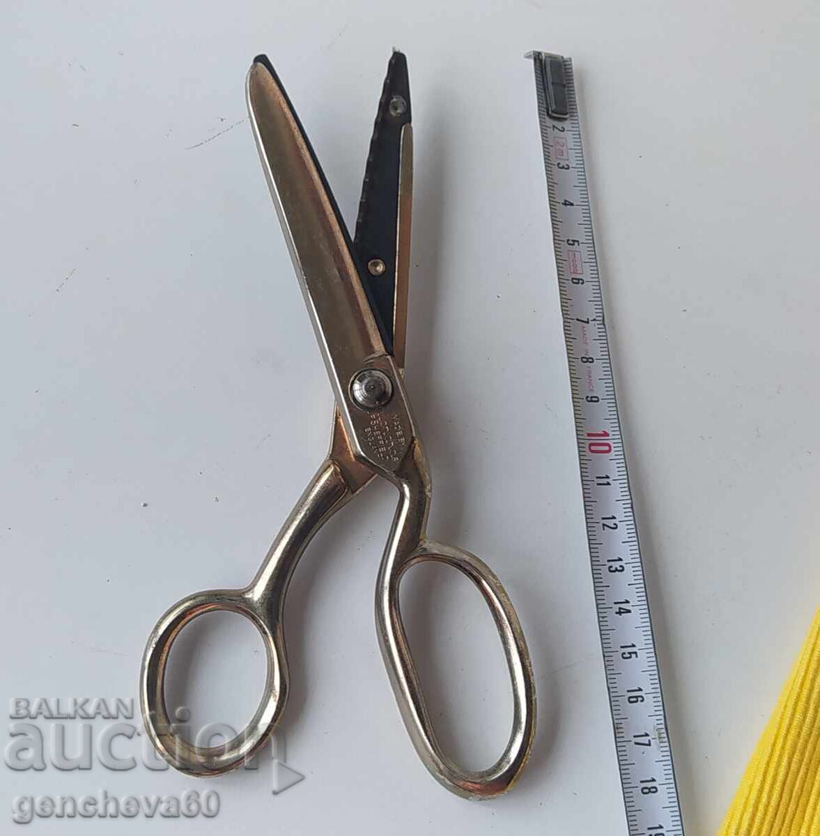 Vintage ψαλίδι ραπτικής Richard OfSHEFFIELD - ENGLAND με τιμή € 15.00 | 29.34 BGN