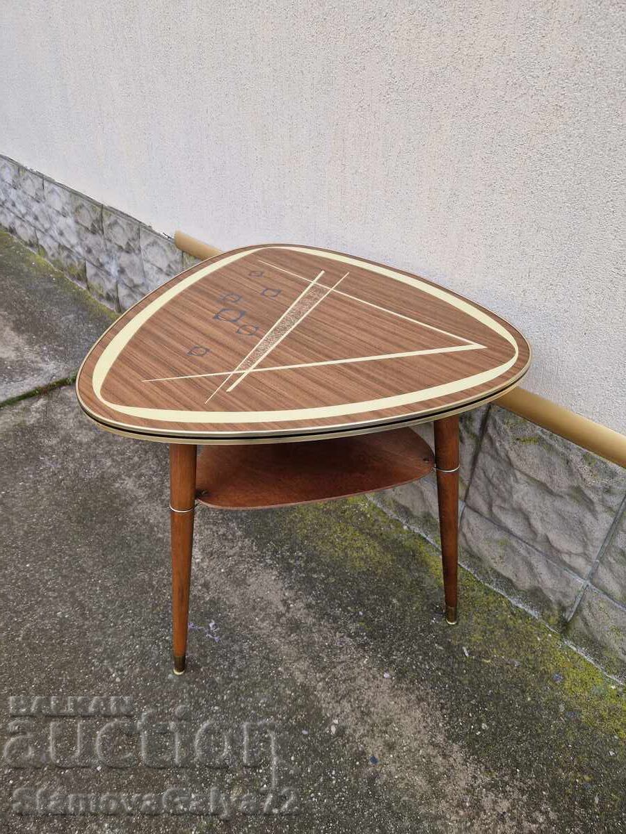 Уникална рядка дизайнерска масичка от 50-те години Уникална рядка дизайнерска масичка от 50-те години