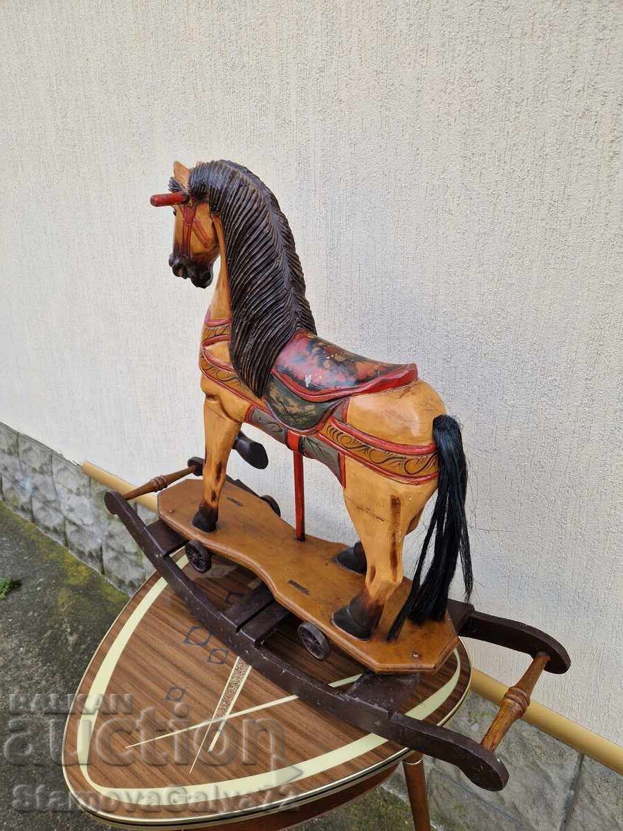 Доставка на Уникална огромна антикварна дървена играчка люлка