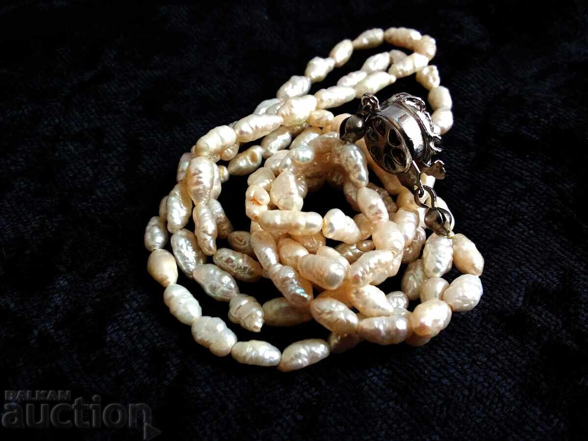 Colier din perle de orez de apă dulce cu preț € 25.00 | 48.90 BGN Colier din perle de orez de apă dulce cu preț € 25.00 | 48.90 BGN