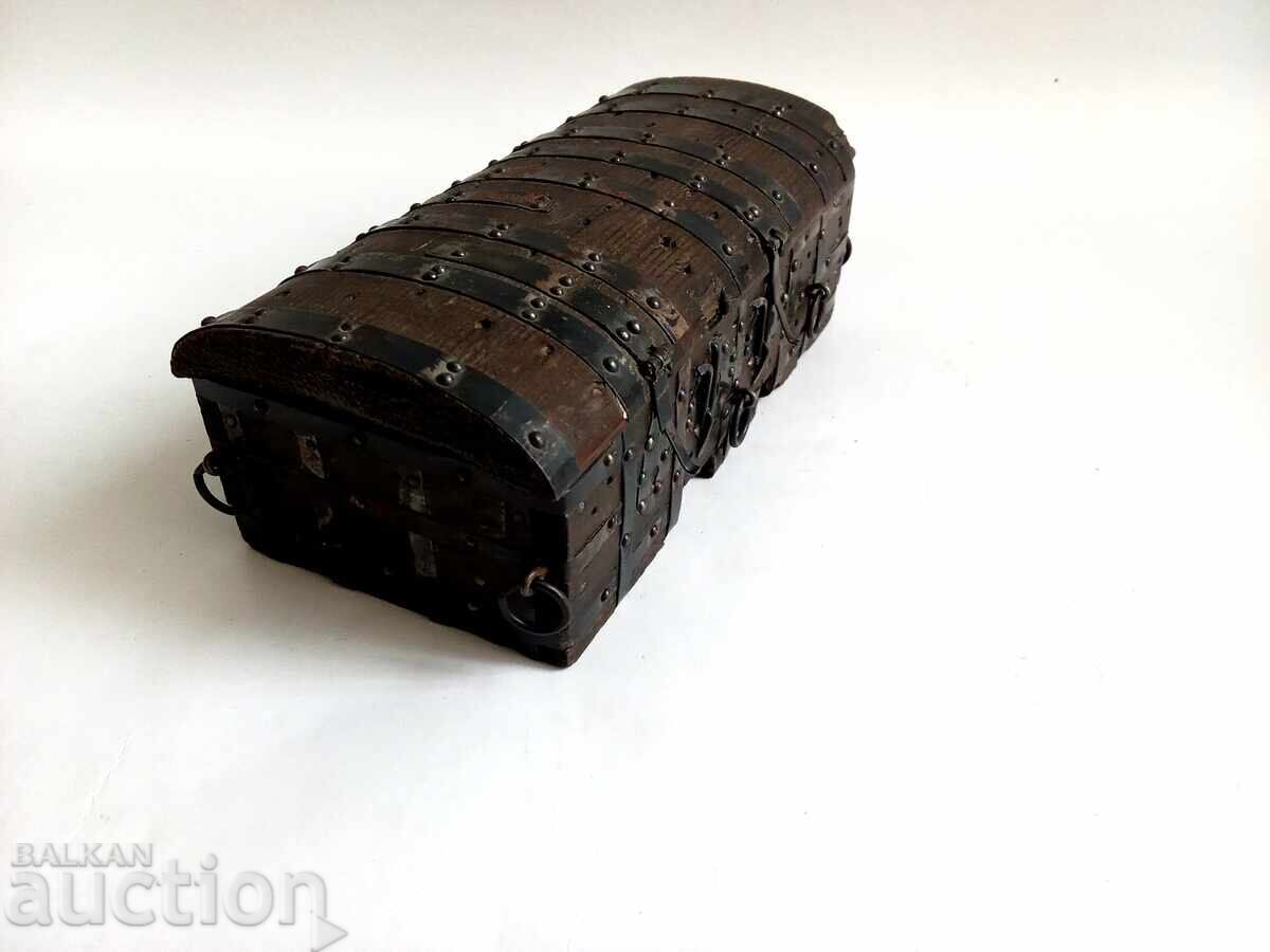 Античен мини сандък Burgo 1929 - реплика на сандъка на Ел Си - 5