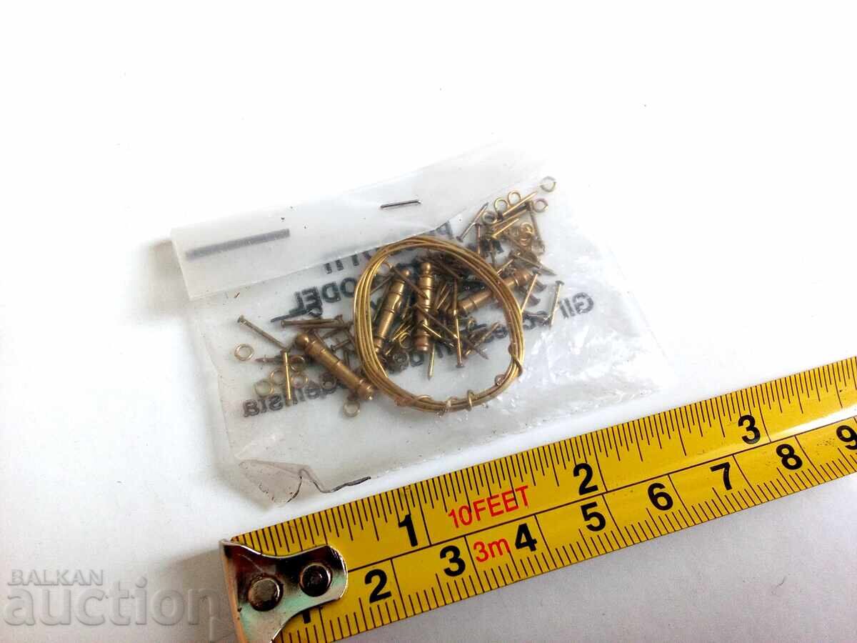 Licitație Piese miniaturale pentru modelism naval Licitație Piese miniaturale pentru modelism naval