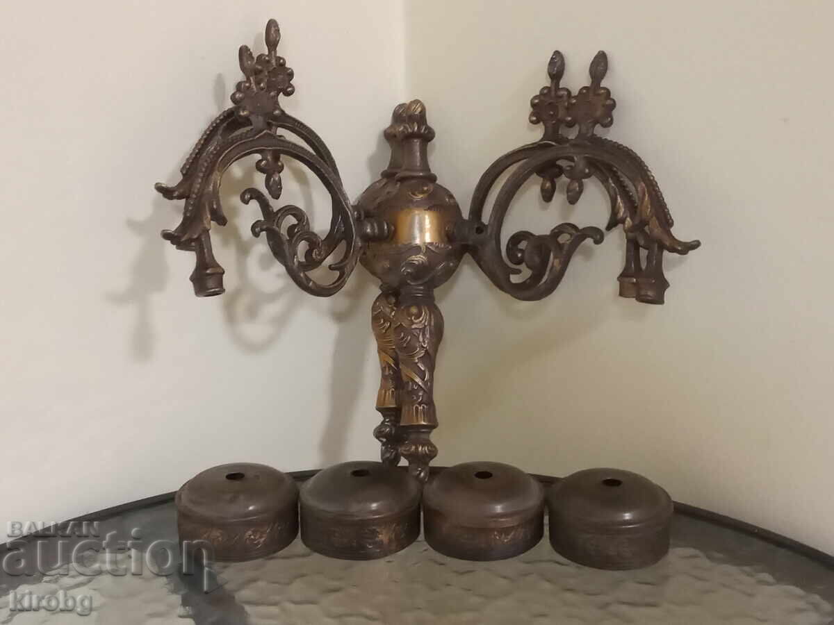 Licitație APLICE DE BRONZ ANTICE PENTRU PERETE (1890-1915)