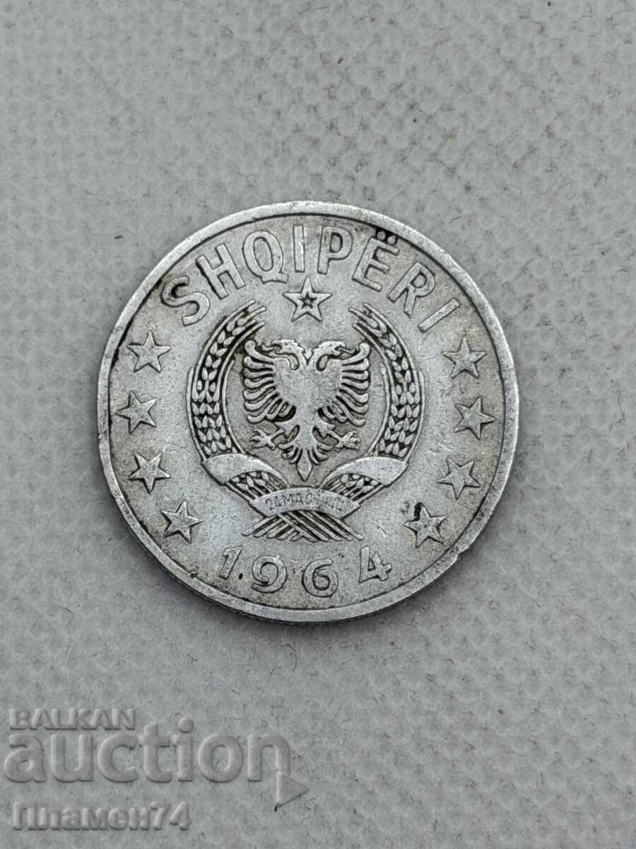 50 Kinderki 1964 Albania cu preț € 3.00 | 5.87 BGN
