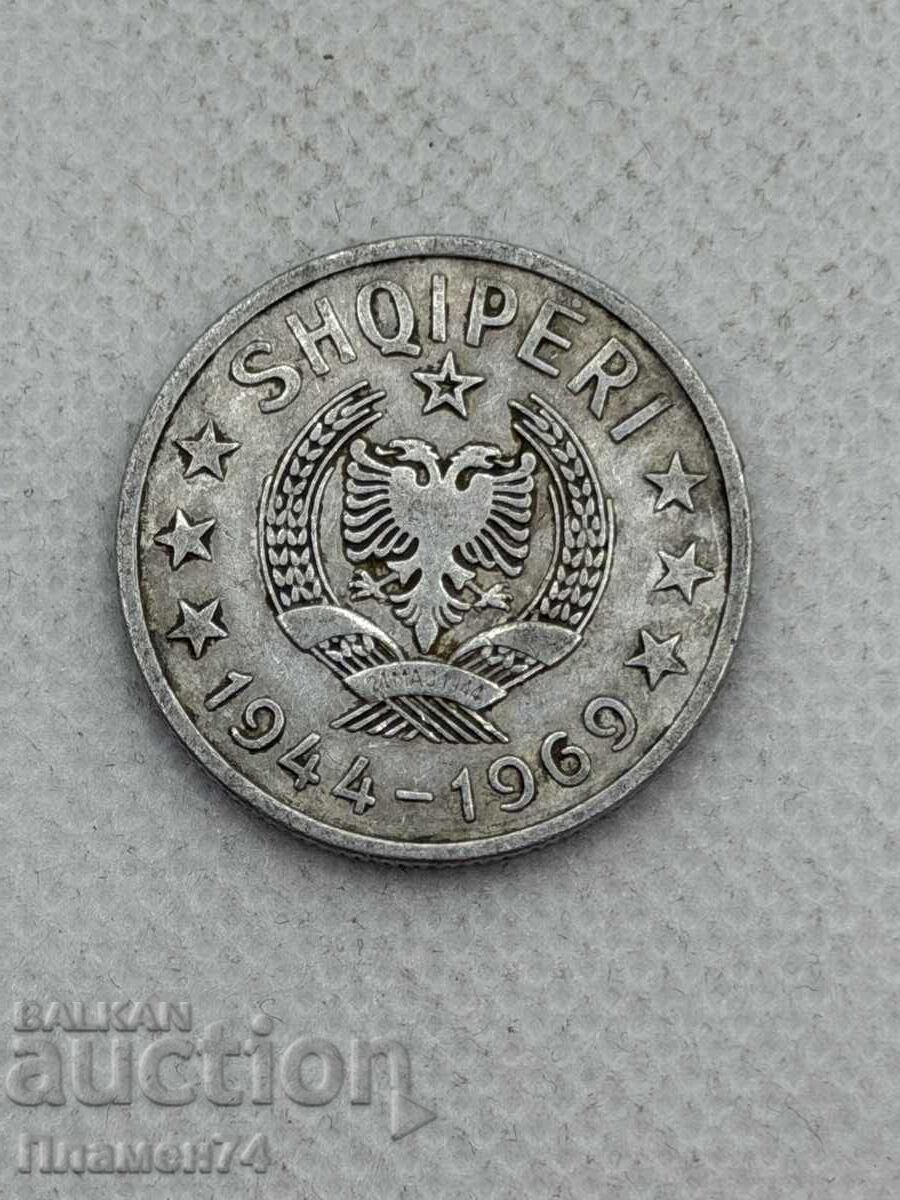 50 Kinderki 1969 Albania cu preț € 4.00 | 7.82 BGN 50 Kinderki 1969 Albania cu preț € 4.00 | 7.82 BGN