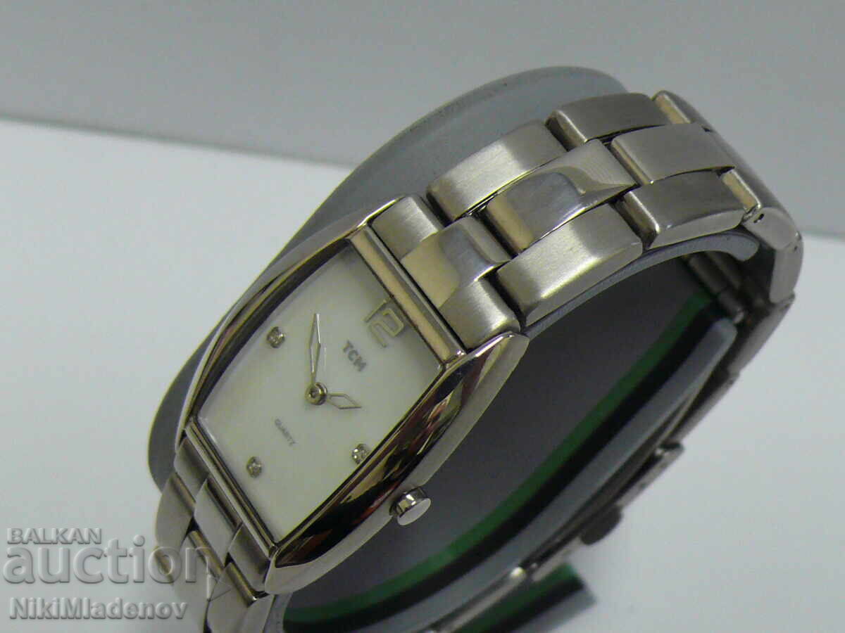 From 1 cent Women's New TCM wristwatch, working with price 0.01 €