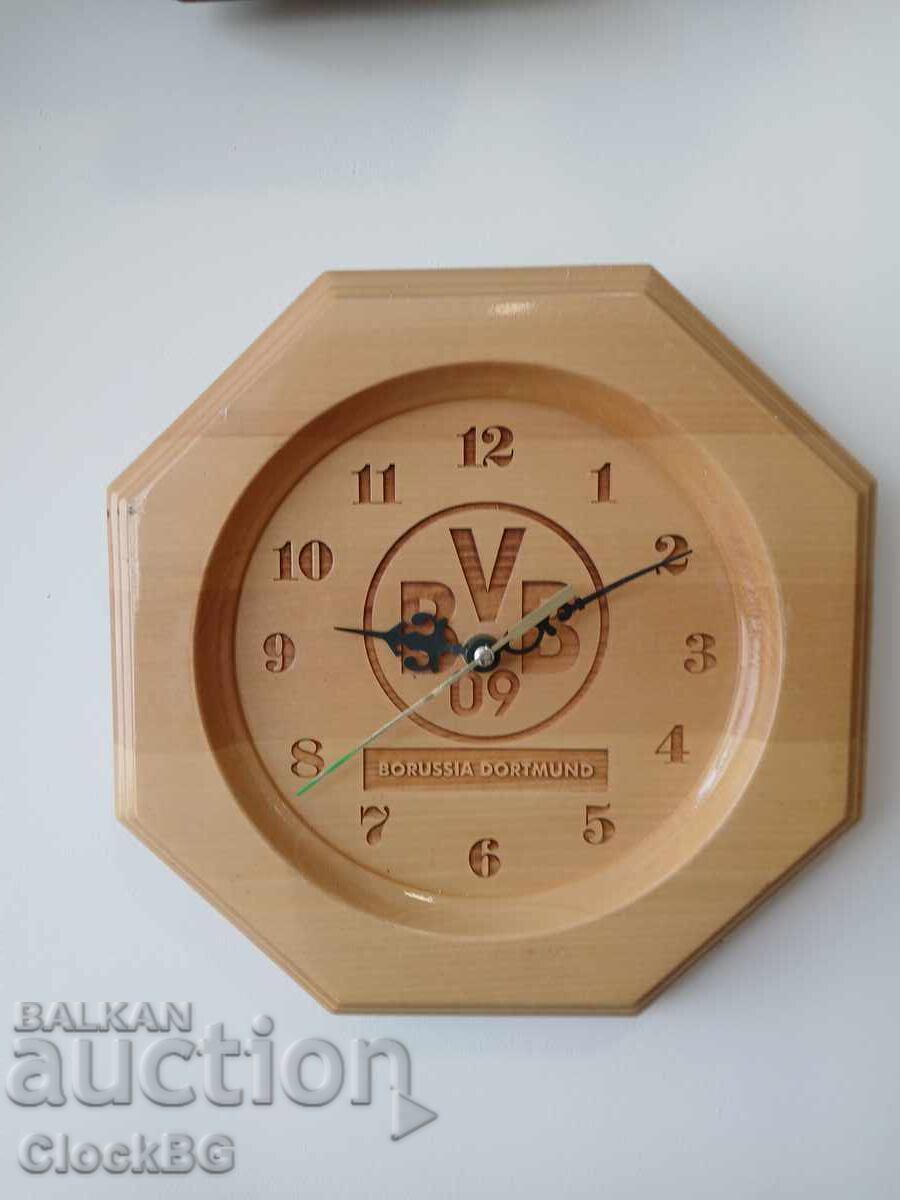 Ceas de perete original pentru fani Borussia Dortmund Ceas de perete original pentru fani Borussia Dortmund