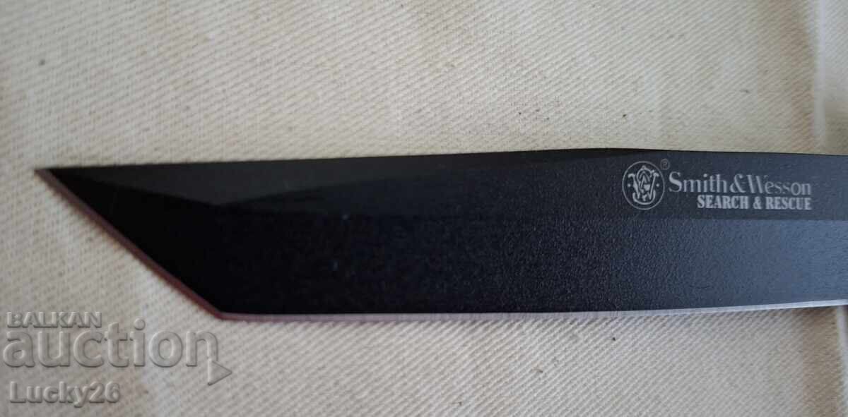 Нож за оцеляване SMITH&WESSON НЕизползван с цена € 46.00 | 89.97 лв.